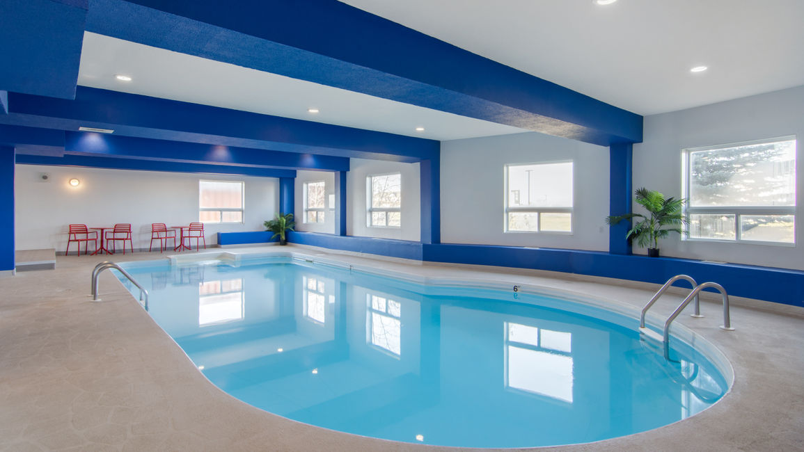 Indoor Pool at Medicine Hat Comfort Inn and Suites
